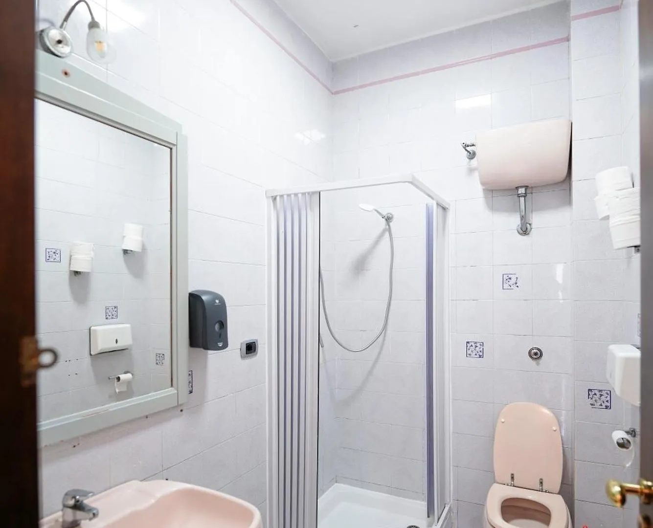 Los Mochileros Hostel - Age Limit 18-28 Naples 0*,  Italy